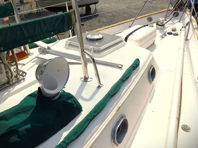 Pacific Seacraft 34