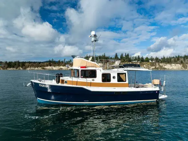 Ranger Tugs R-31 CB