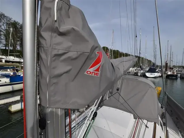 Beneteau First 285