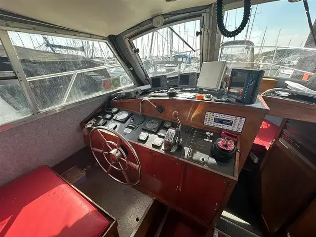 Aquabell 28 Extended wheelhouse