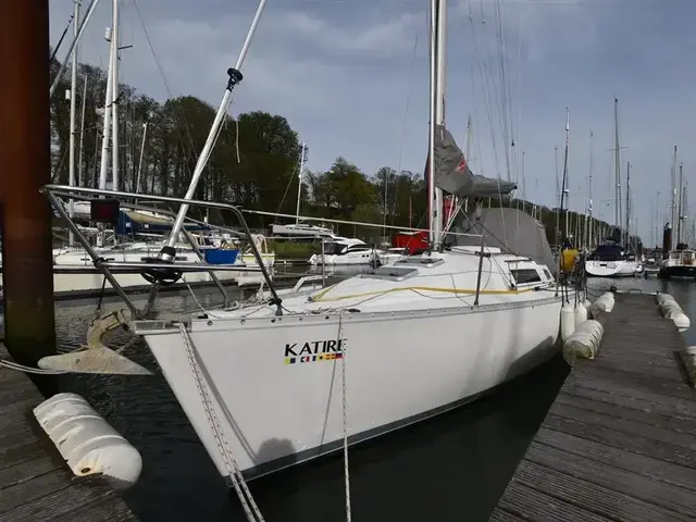 Beneteau First 285