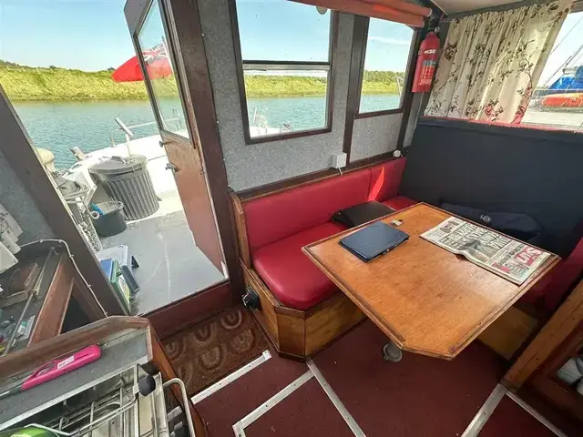 Aquabell 28 Extended wheelhouse