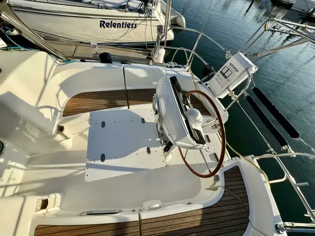 Jeanneau Sun Odyssey 35