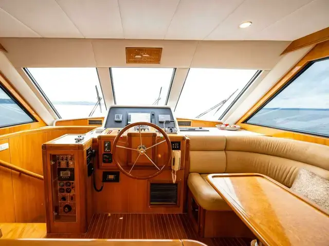 Compass Pilothouse