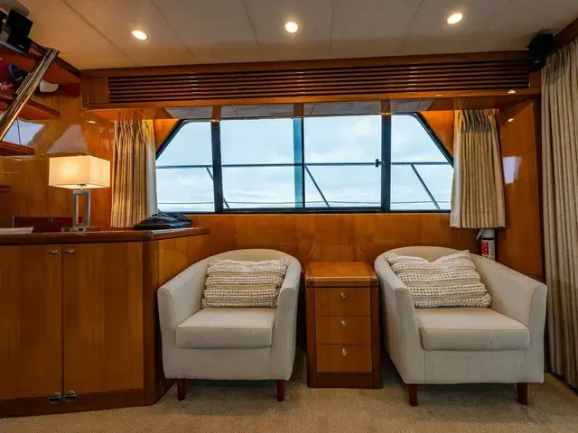 Compass Pilothouse