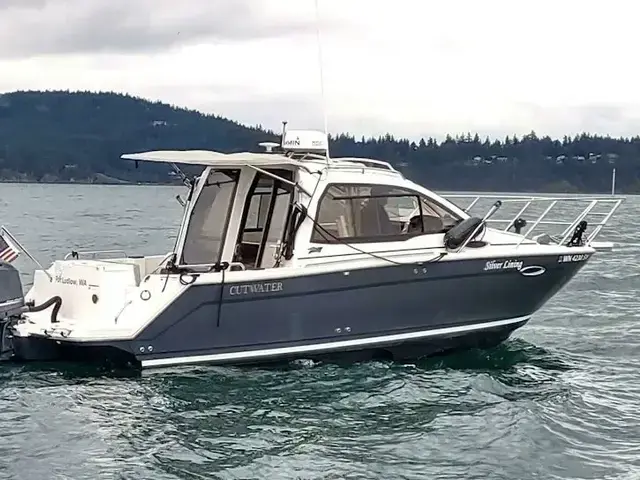 Cutwater C-24 Coupe