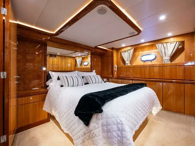 Compass Pilothouse