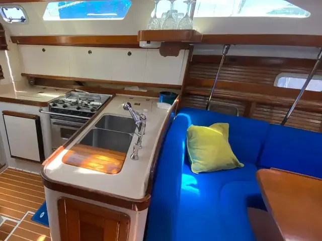 Catalina 380