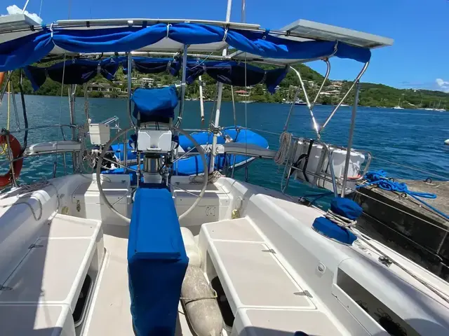 Catalina 380