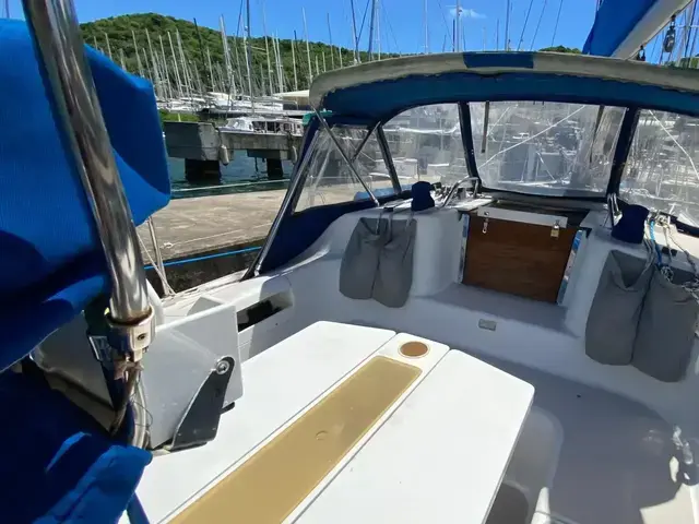 Catalina 380