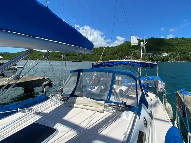 Catalina 380