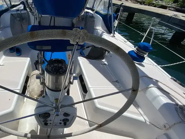 Catalina 380