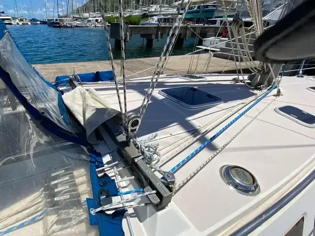 Catalina 380