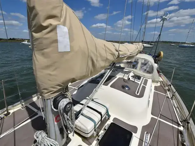 Tradewind 35