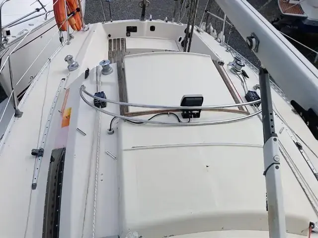 Beneteau First 28