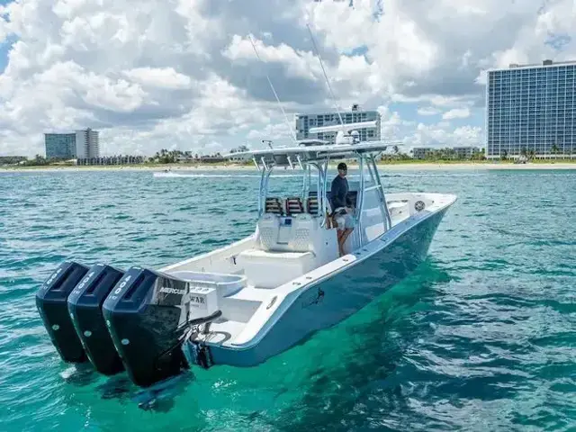 Billfish 39 Center Console w-Tower