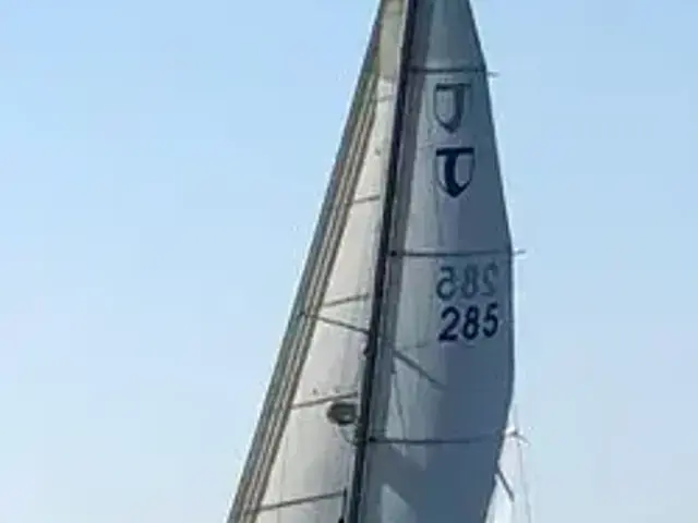 Tartan 37' Cutter