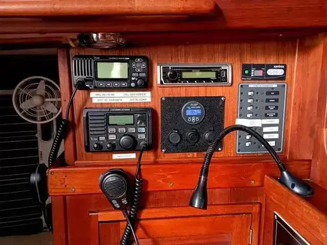 Tartan 37' Cutter