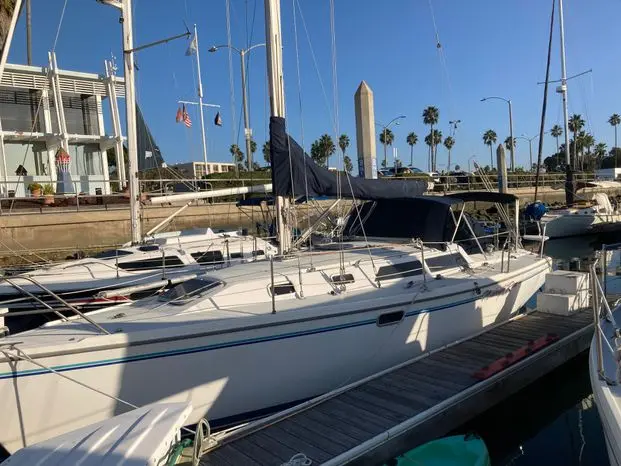 1995 Catalina 320