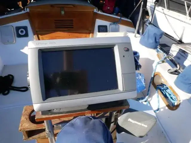 Catalina 38