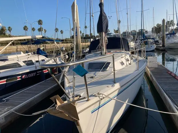 1995 Catalina 320