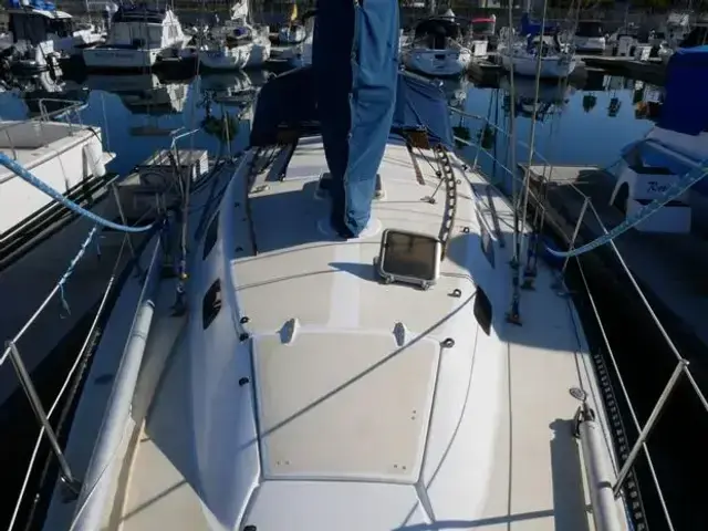 Catalina 38