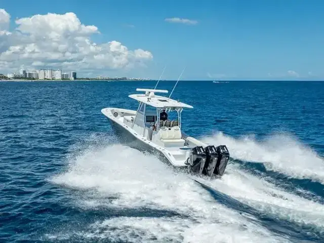 Billfish 39 Center Console w-Tower