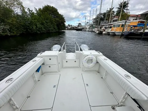 2010 Glacier Bay 2670 isle runner