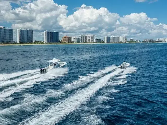 Billfish 39 Center Console w-Tower