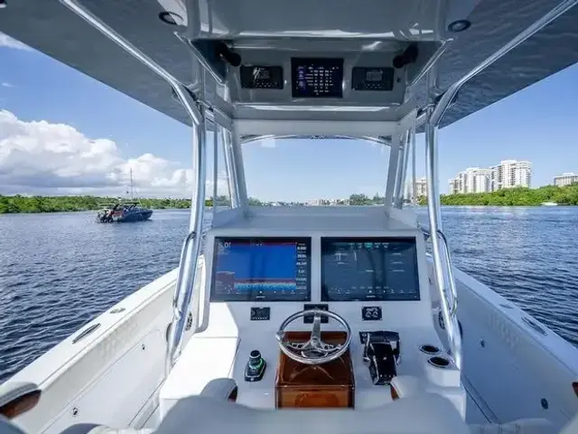 Billfish 39 Center Console w-Tower