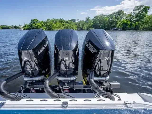 Billfish 39 Center Console w-Tower