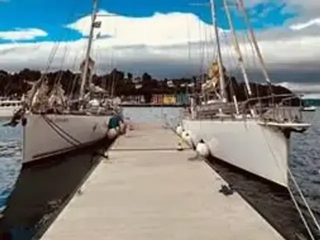 DEVONPORT YACHTS IRONBARQUE