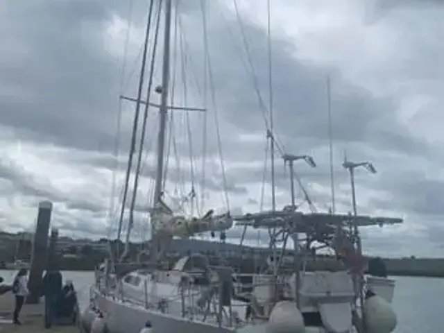 DEVONPORT YACHTS IRONBARQUE