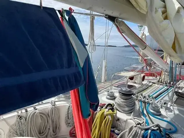 DEVONPORT YACHTS IRONBARQUE