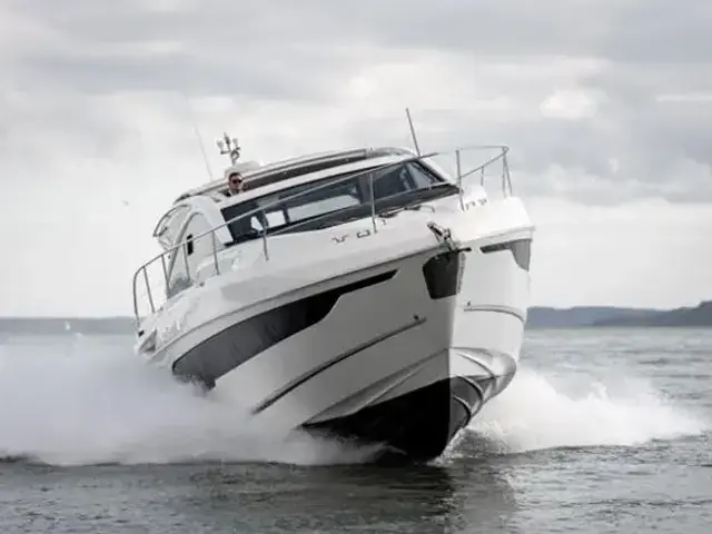 Fairline TOJO