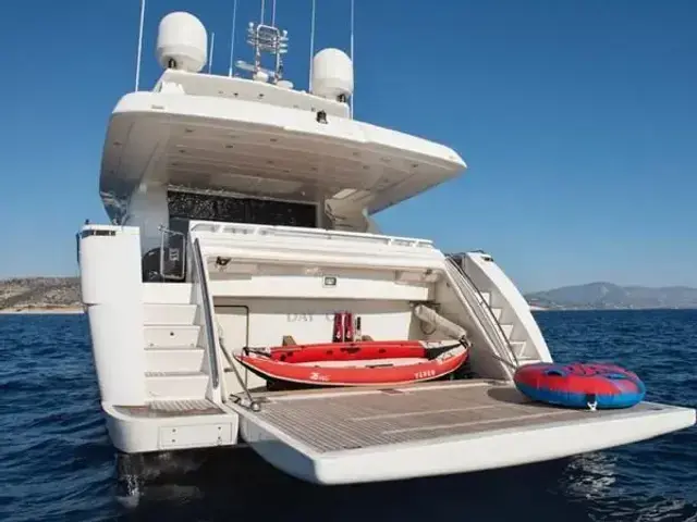 Ferretti Yachts Ferretti 881