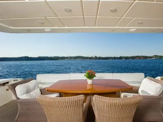 Ferretti Yachts Ferretti 881