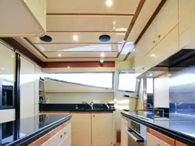 Ferretti Yachts Ferretti 881