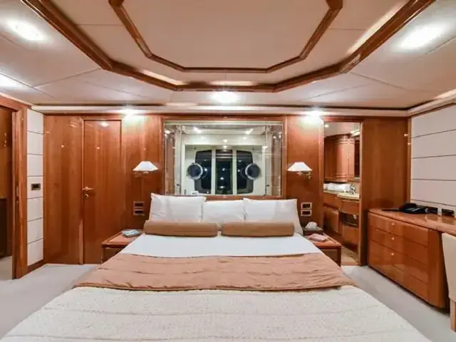 Ferretti Yachts Ferretti 881