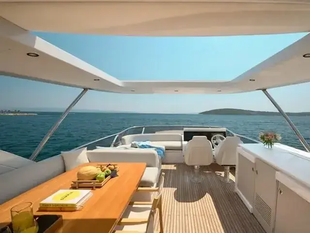 Azimut Atlantis