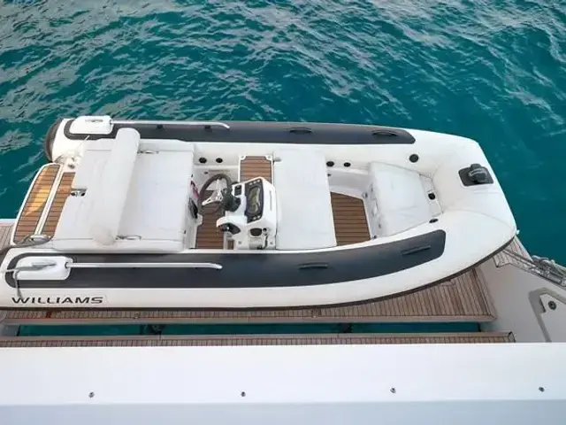 Azimut Atlantis