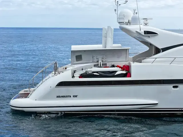 Mangusta 108