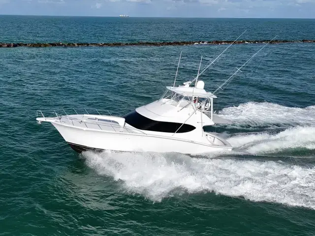 Hatteras Gt 54