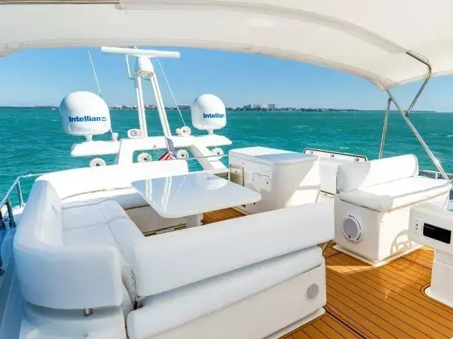 Ferretti Yachts 660