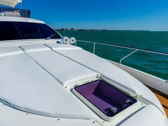 Ferretti Yachts 660