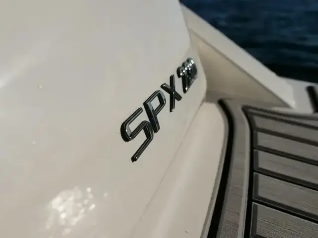 Sea Ray 230 Spx