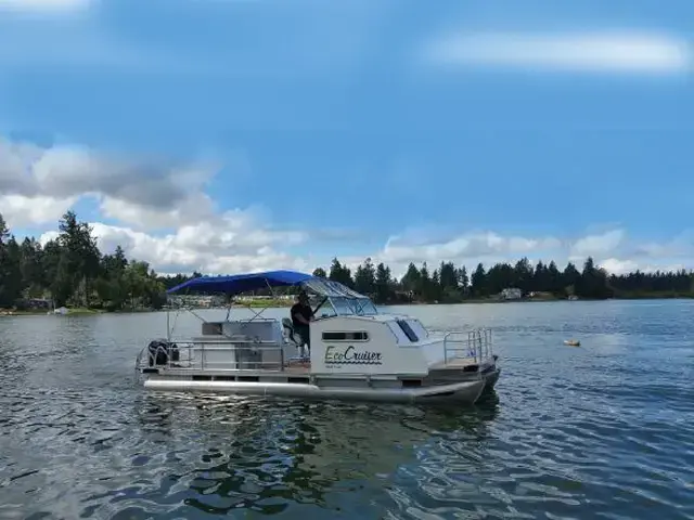 EcoCruiser Pontoon