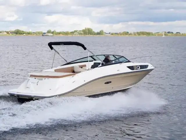 Sea Ray Sun Sport 230