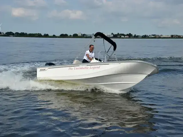 Boston Whaler 170 Montauk