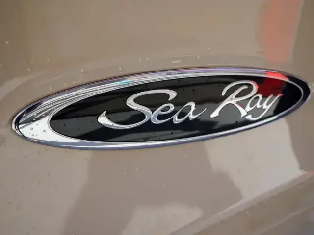 Sea Ray Sun Sport 230